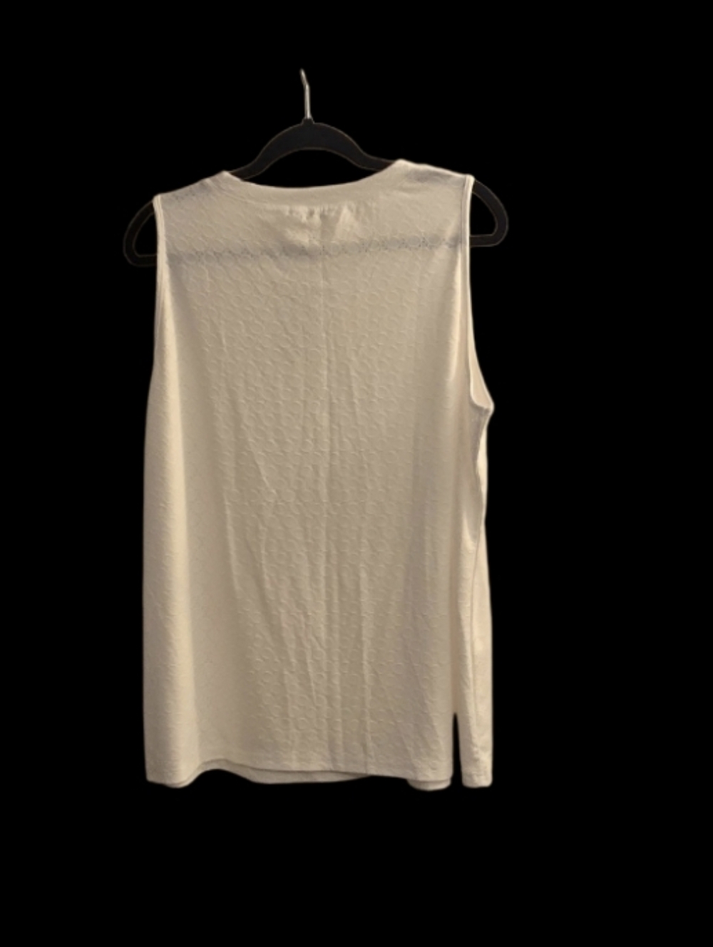Women's Sleeveless Crewneck Eyelet Tank Top in White. XXL - Picture 3 of 9